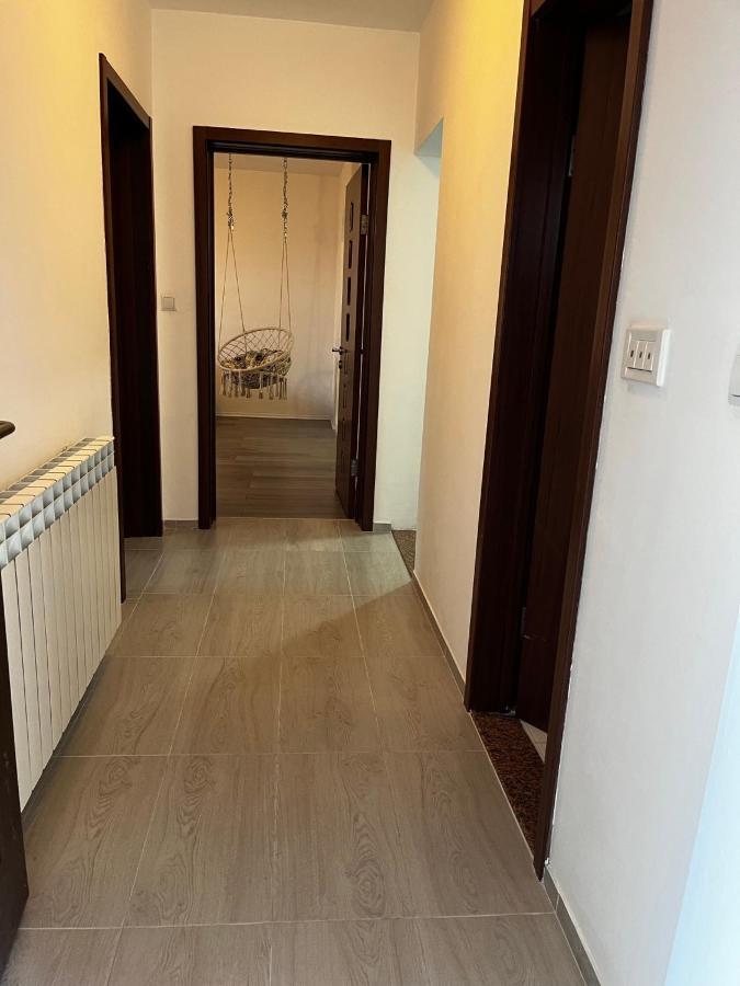 Apartment Silver *